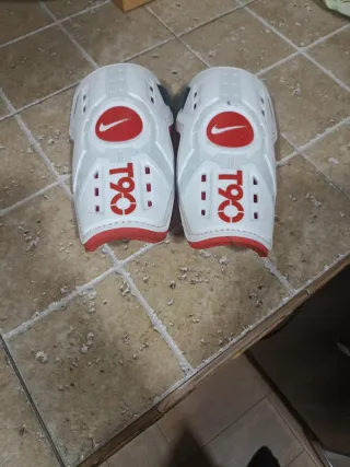 Espinilleras Nike T90 Fútbol
