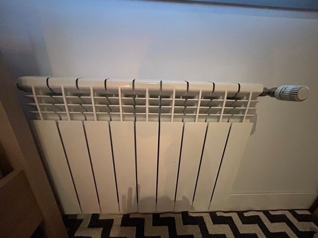 Radiador Agua Caliente Metal Blanco