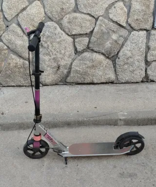 Patinete Oxelo plateado y rosa