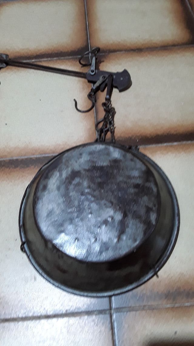 Antigua romana de metal