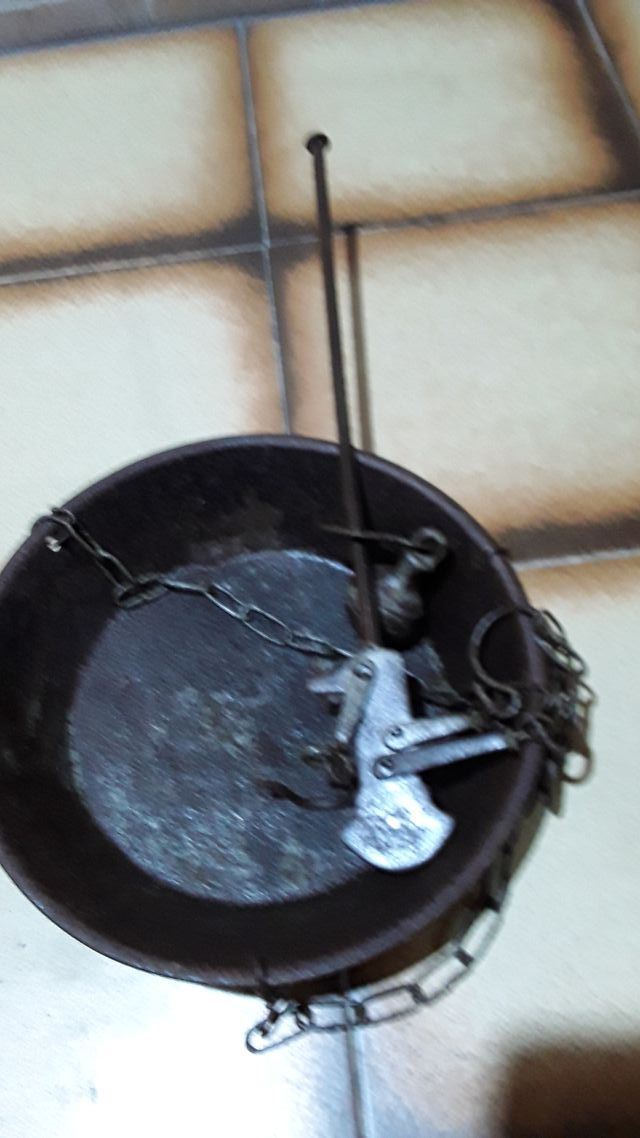 Antigua romana de metal