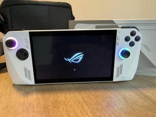 Asus ROG Ally Z1 Extreme 