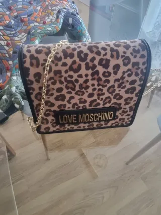 Bolso Love Moschino Animal Print Cadena Dorada