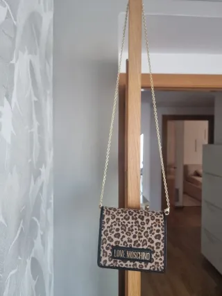 Bolso Love Moschino Animal Print Cadena Dorada
