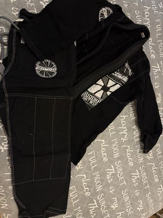 Kimono Buddha Fightwear Negro
talla A1