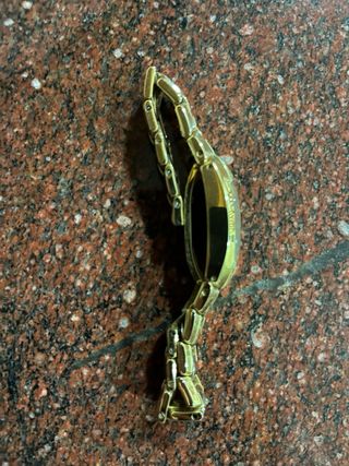 Reloj Lotus Dorado