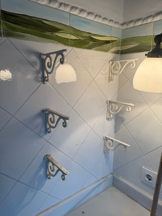 Estanterías de hierro y cristal