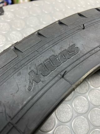Neumático moto 3.00-18
marca: mitas