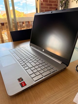 Portátil HP 15S-EQ2167NS AMD Ryzen 5000U