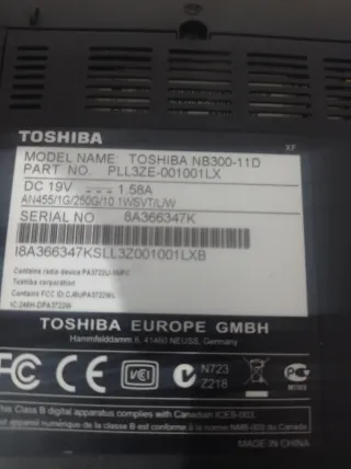 Mini ordenador portátil Toshiba