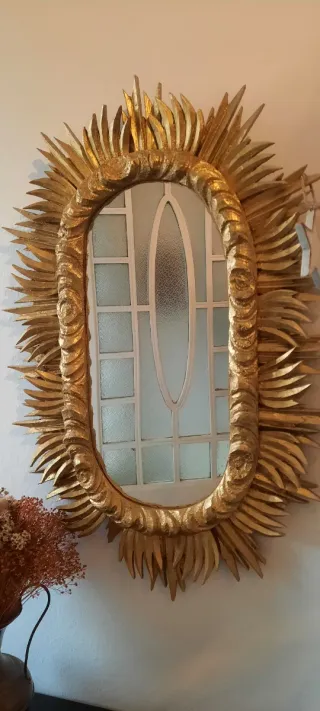 Espejo Ovalado Dorado Sol