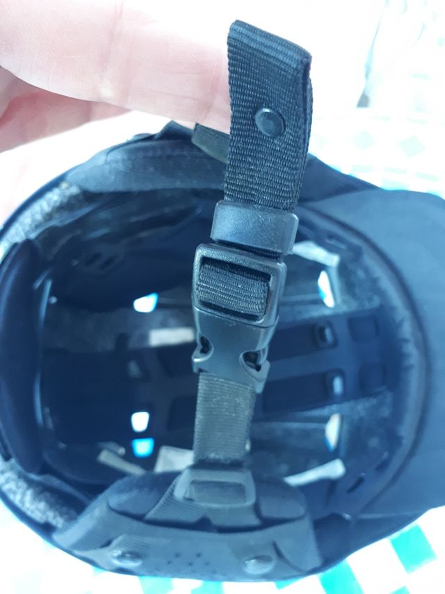 Casco Btwin Azul Oscuro