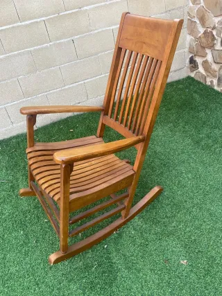 Mecedora de madera