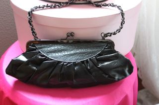 Bolso de mano con cadena Sipecusa