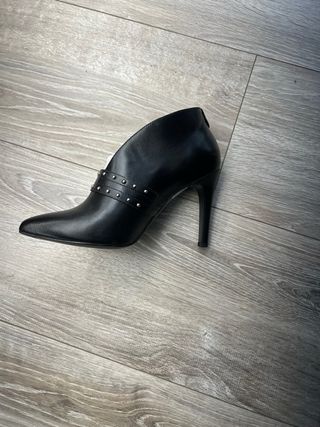 Stivaletti Nero Giardini con tacco