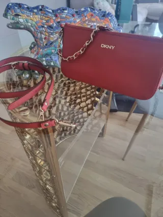 Bolso DKNY Rojo