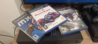 Console PlayStation 2 nera + 3 giochi