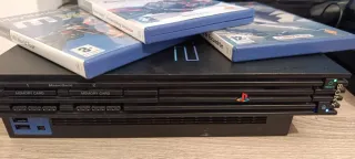 Console PlayStation 2 nera + 3 giochi