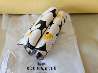 Cartera Coach Flores Blanco y Negro