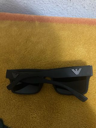 Occhiali da sole sportivi