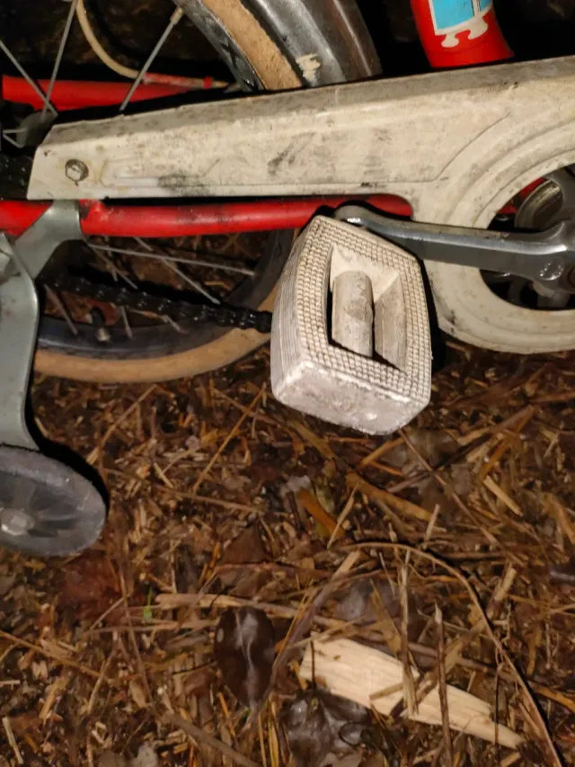 Bicicleta BH infantil vintage roja