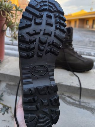 Botas de montaña AKU 