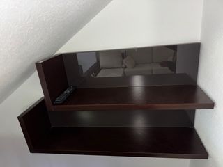 Estanterías de pared madera y cristal