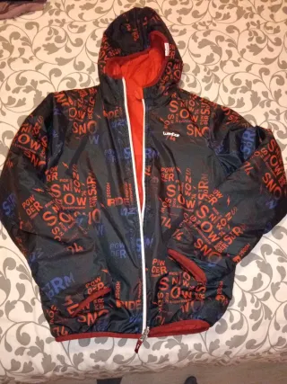 Abrigo reversible Wedze niño. Talla 12.