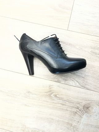 Stivaletti Nero Giardini tacco nero