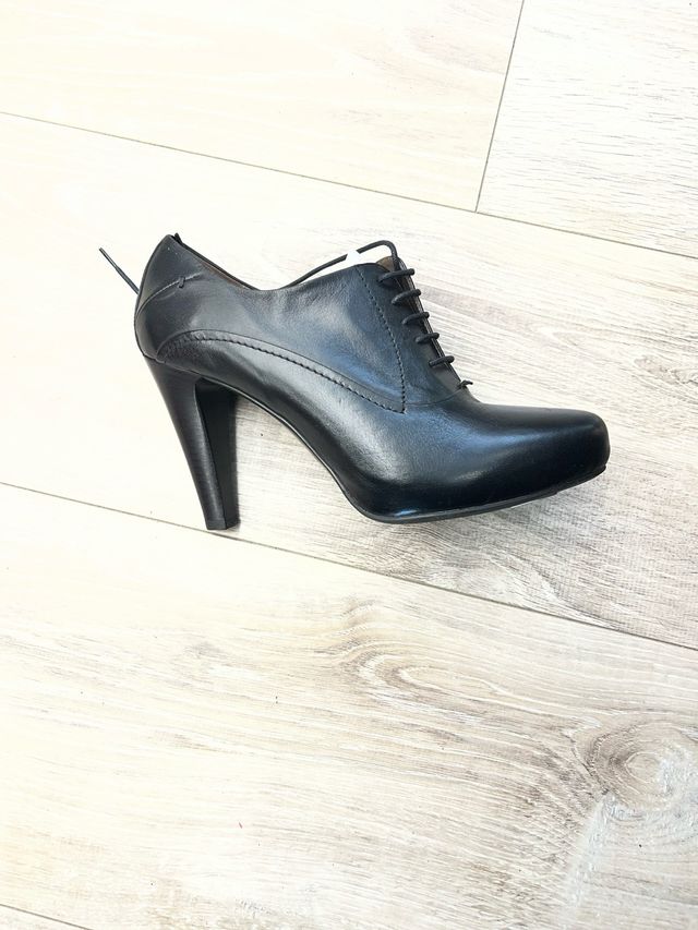 Stivaletti Nero Giardini tacco nero