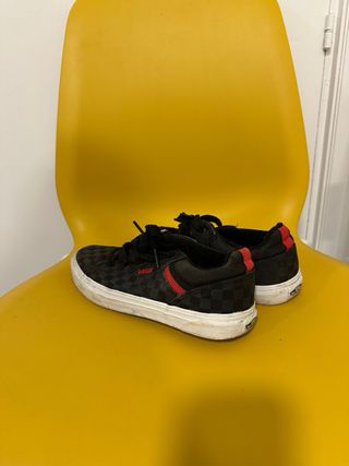 Zapatillas Vans Checkerboard Negras Rojas