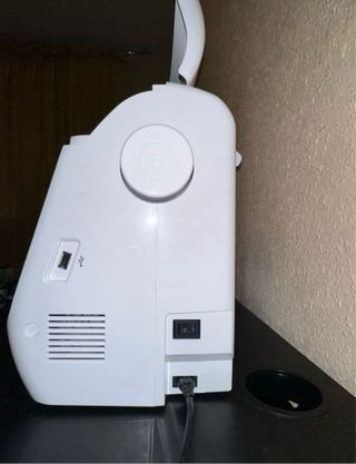Máquina de bordar Brother NV870
