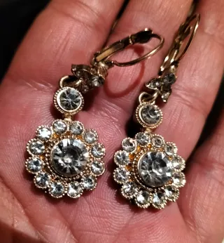 Pendientes vintage margaritas dorados 
