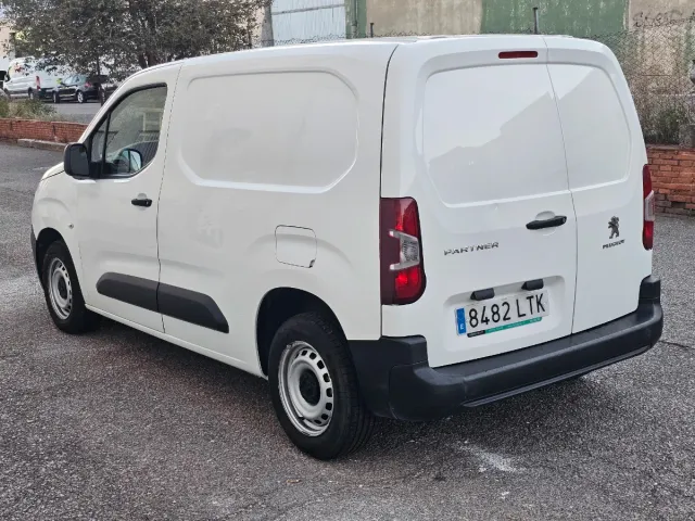 Peugeot Partner 2021