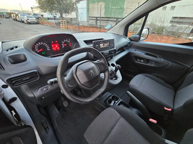 Peugeot Partner 2021