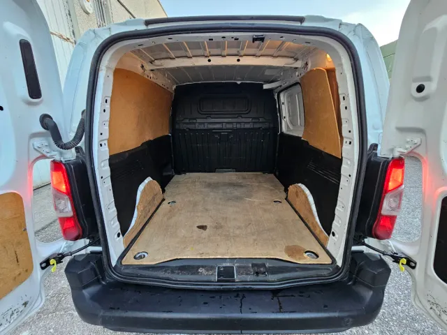 Peugeot Partner 2021