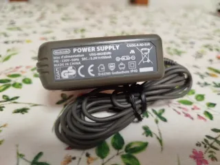 Caricabatterie per Nintendo DS lite
originale 