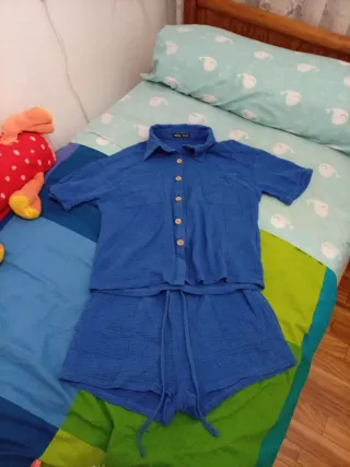 Conjunto azul de dos piezas