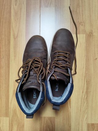 Botas