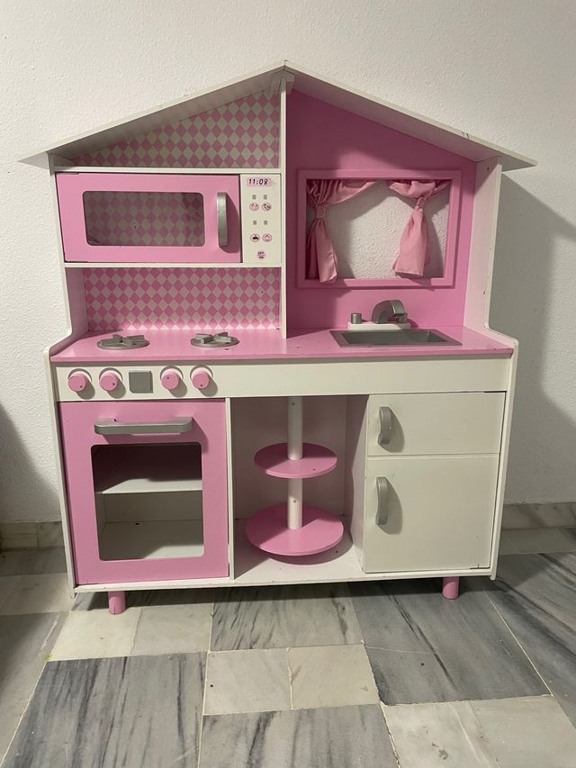 Cocina de juguete rosa