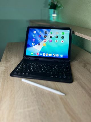 iPad 10ª Gen + Teclado + Apple Pencil 