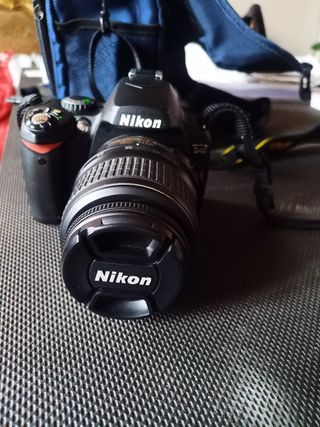 Kit Fotocamera NIKON D40