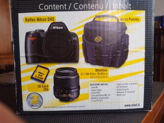 Kit Fotocamera NIKON D40