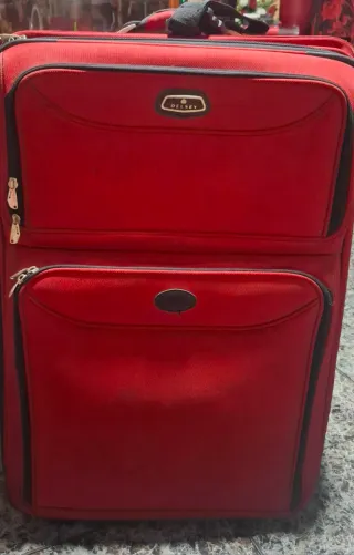Maleta Delsey Roja