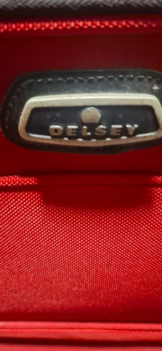 Maleta Delsey Roja