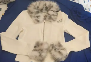 Bershka Chaquetilla M  con pelo