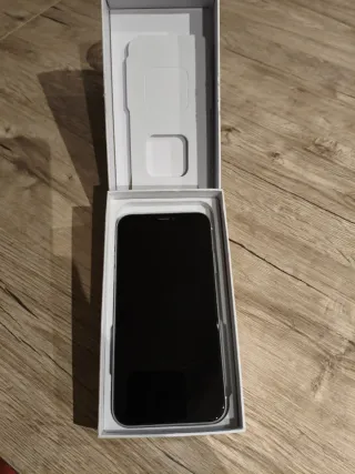 iPhone XR 128 GB Blanco.no regateo