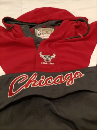 Chaqueta Cortavientos Mitchell & Ness Chicago Bull