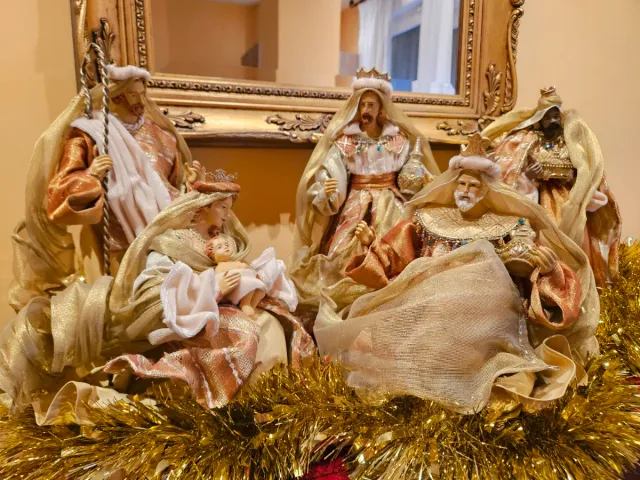 Nacimiento y figuras Reyes Magos