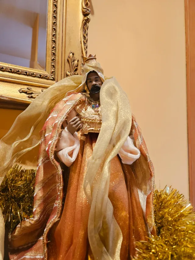 Nacimiento y figuras Reyes Magos